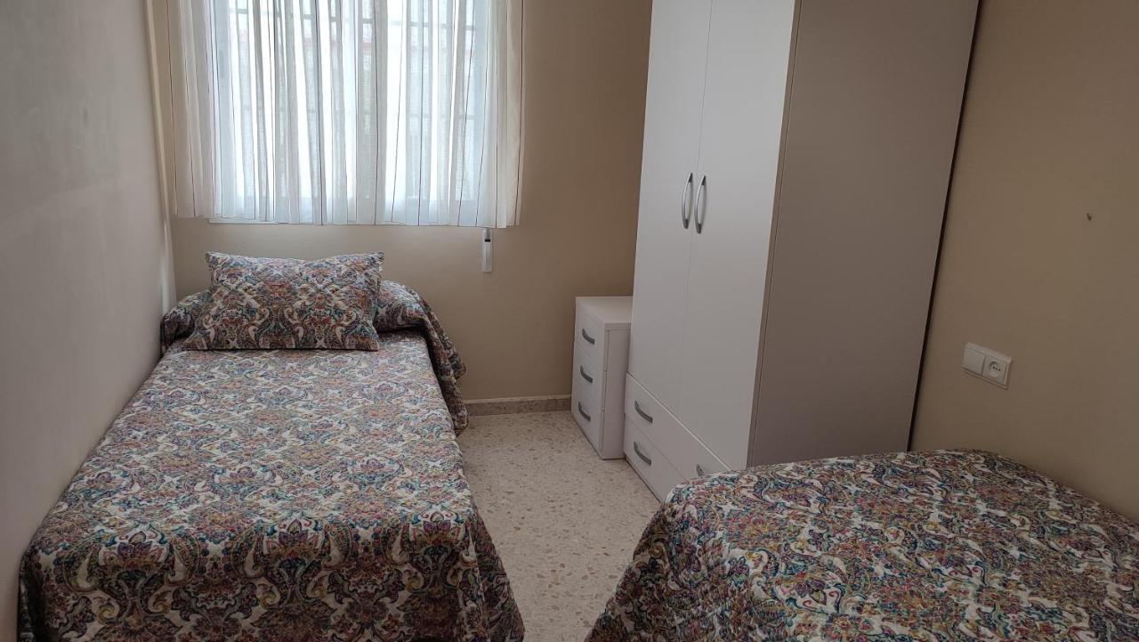 Apartamento Paseo Maritimo, Centro Торре-дель-Мар Екстер'єр фото